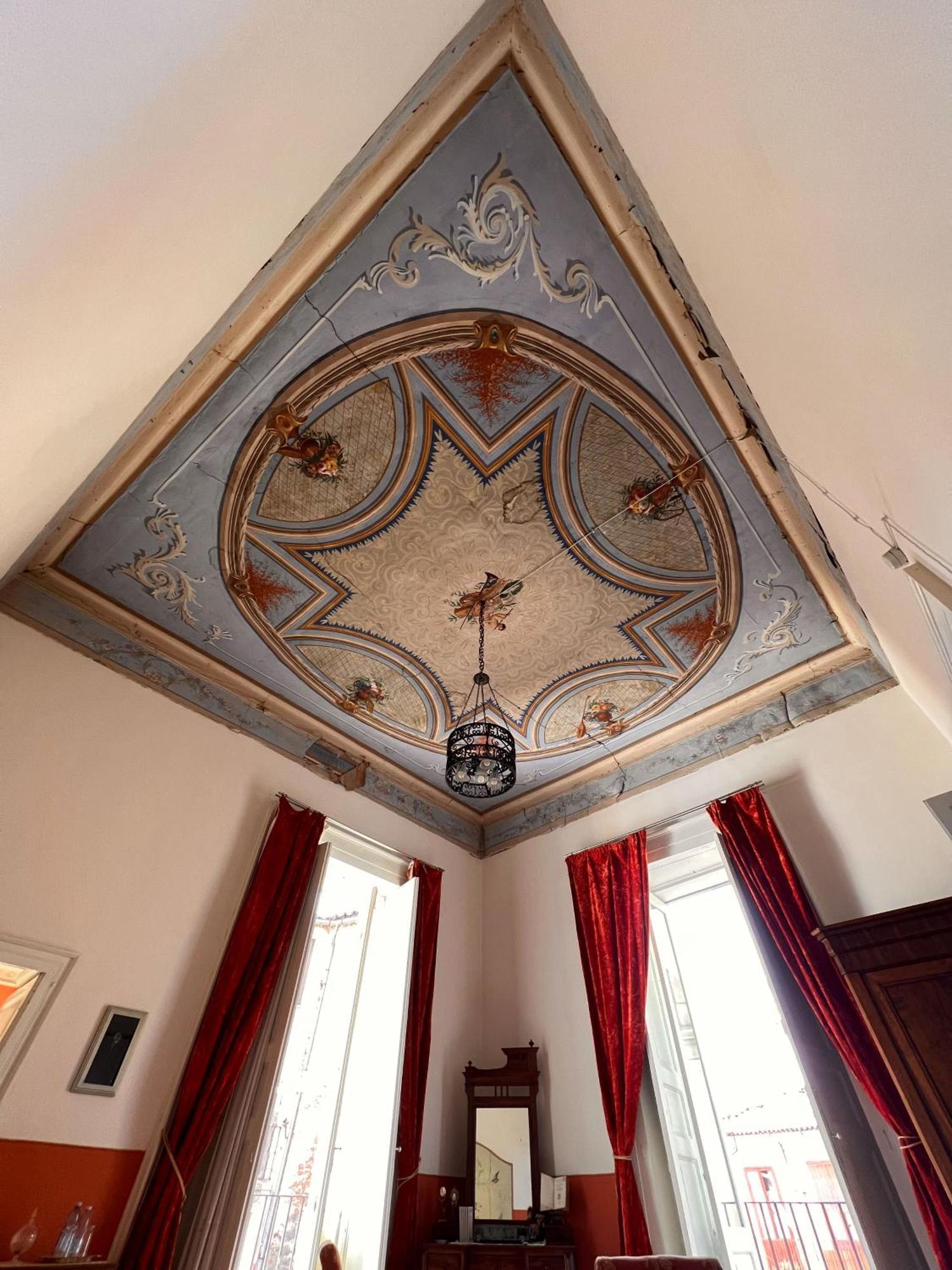 Dimora Storica Giostra Vecchia - Palazzo Grisolia 1809 Cosenza Exterior photo
